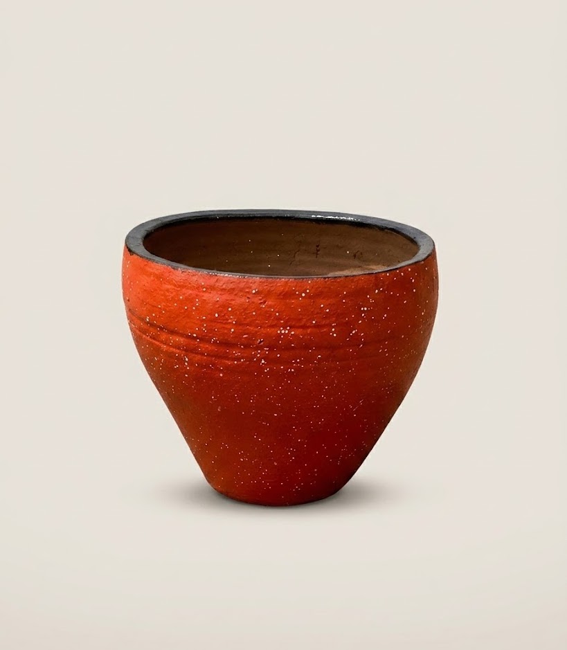 Thiri Clay Planter — handcrafted African outdoor by Paulinemumu4 in Kenya