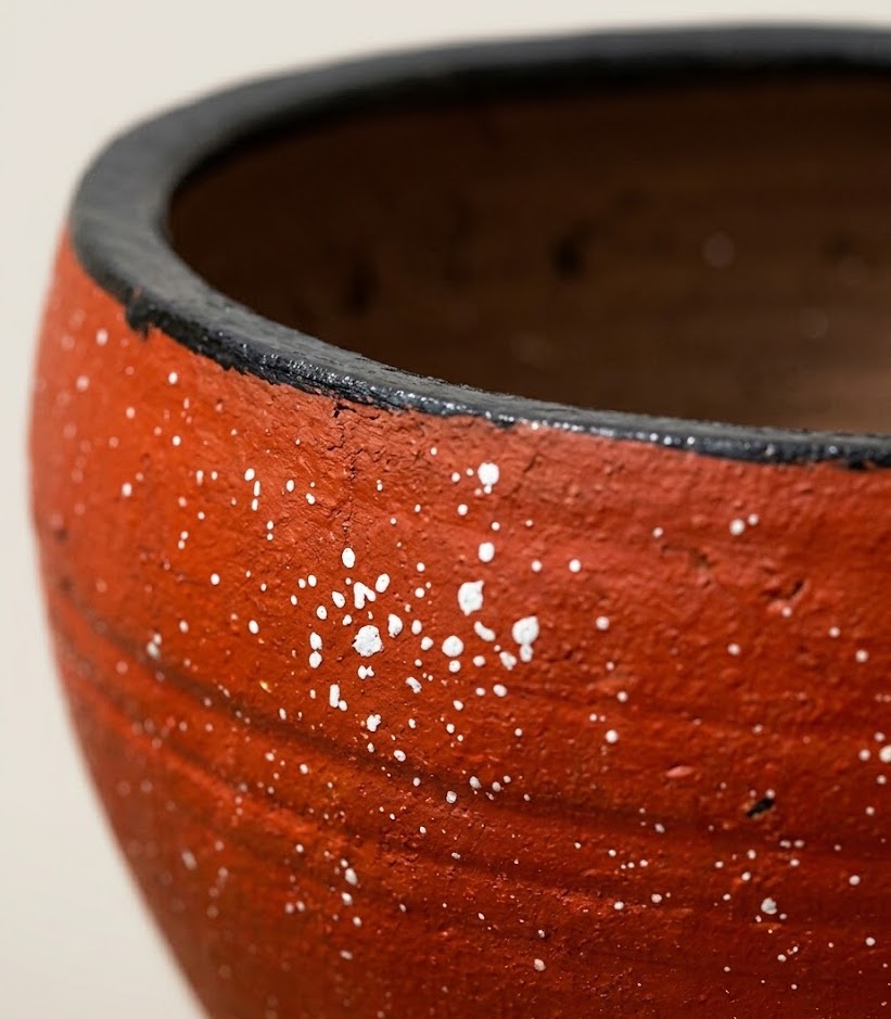Thiri Clay Planter — handcrafted African outdoor by Paulinemumu4 in Kenya (view 3)