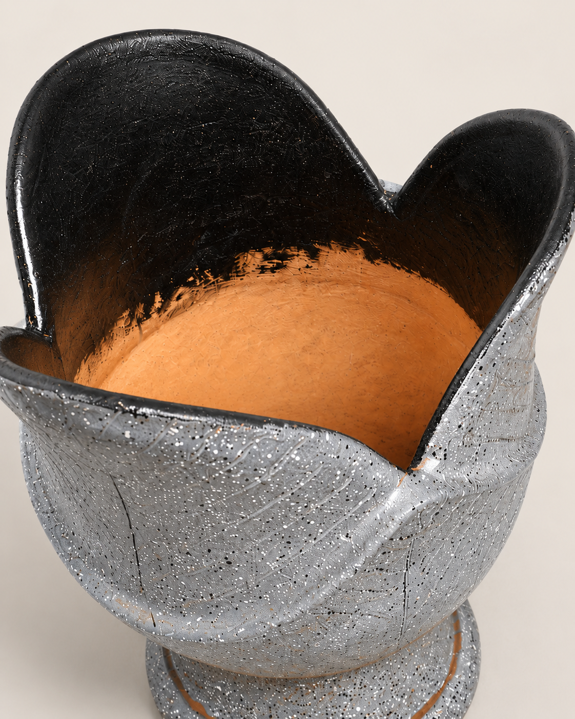 Ogwen Leaf Vessel — handcrafted African outdoor by Terry scape in Kenya (view 3)