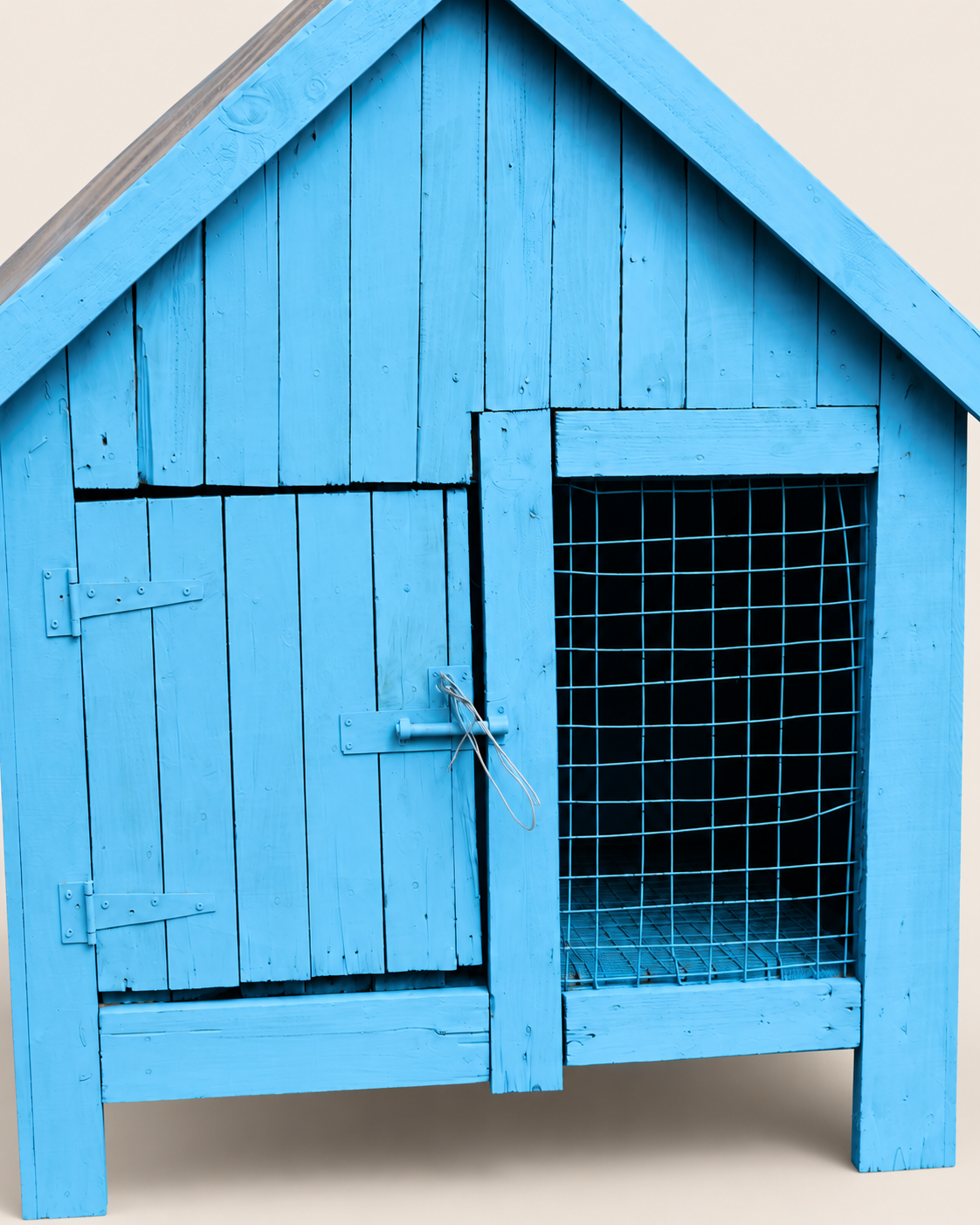 Eclata Huru Pet Shelter — handcrafted African furniture by Liondiwan  in Kenya (view 3)