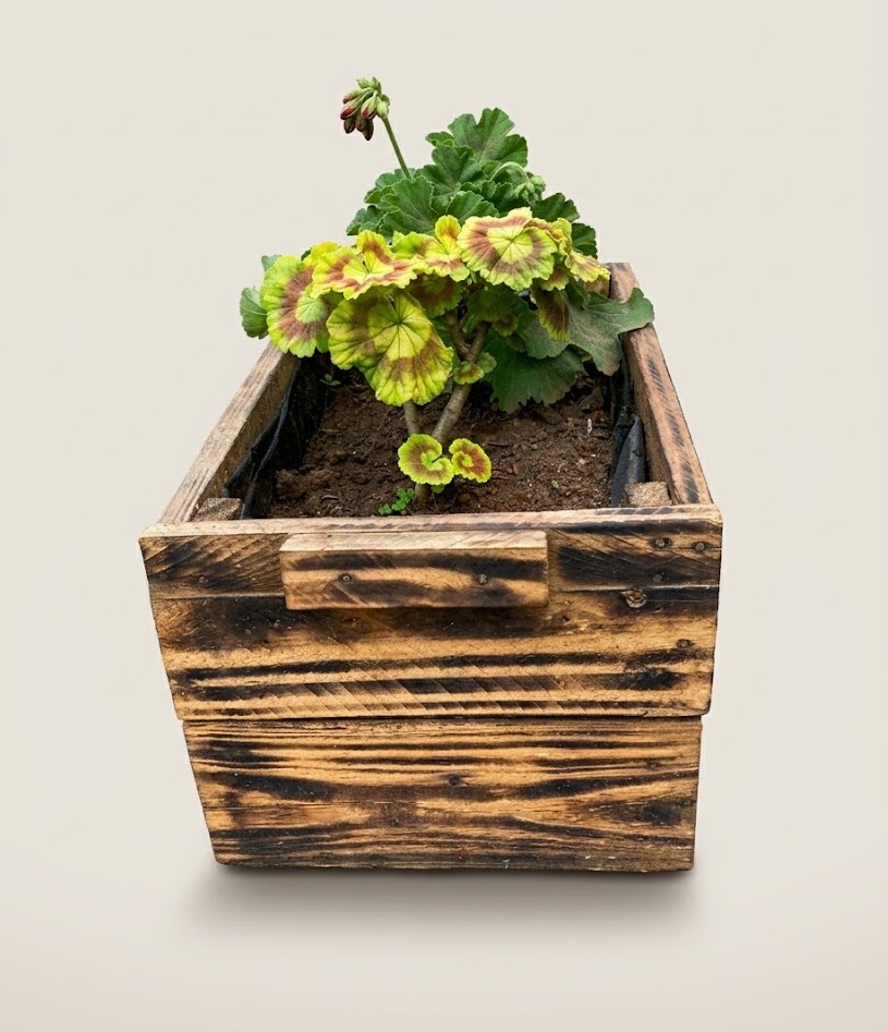 Mbila Planter Box — handcrafted African outdoor by FashonistarGallery in Kenya (view 3)