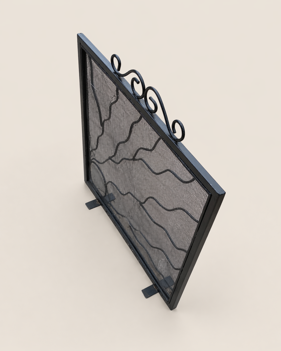 Caba Fireplace Screen: Upepo Wavy — handcrafted African outdoor by Bambam enterprise  in Kenya (view 2)
