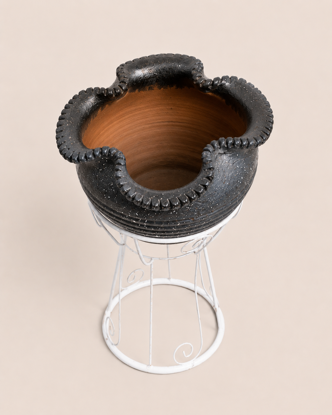 Cidaga Clay Planter — handcrafted African outdoor by Paulinemumu4 in Kenya (view 2)