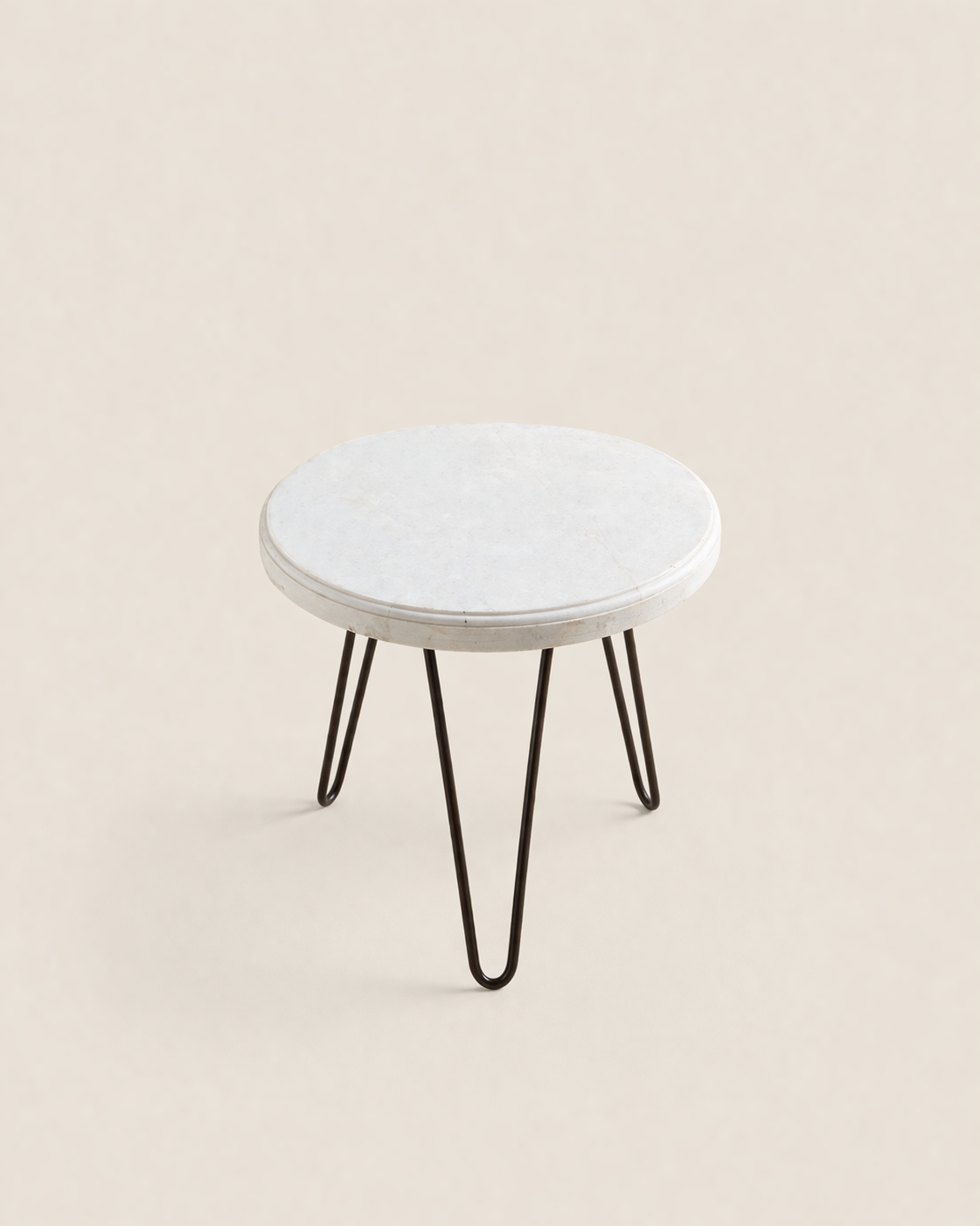 Stool | Ua Leaf — handcrafted African furniture by Oskechi  Furnitures in Kenya (view 2)