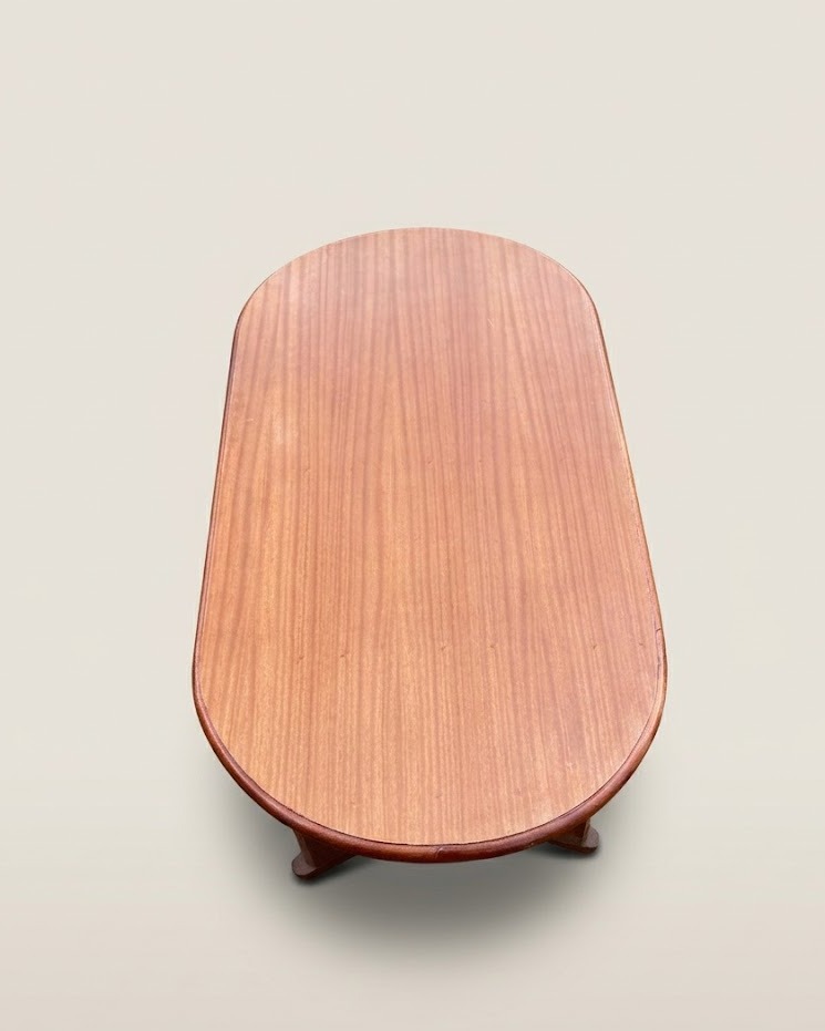 Round, curved leg coffee table Kipawa — handcrafted African furniture by El Mundo Furniture in Kenya (view 2)