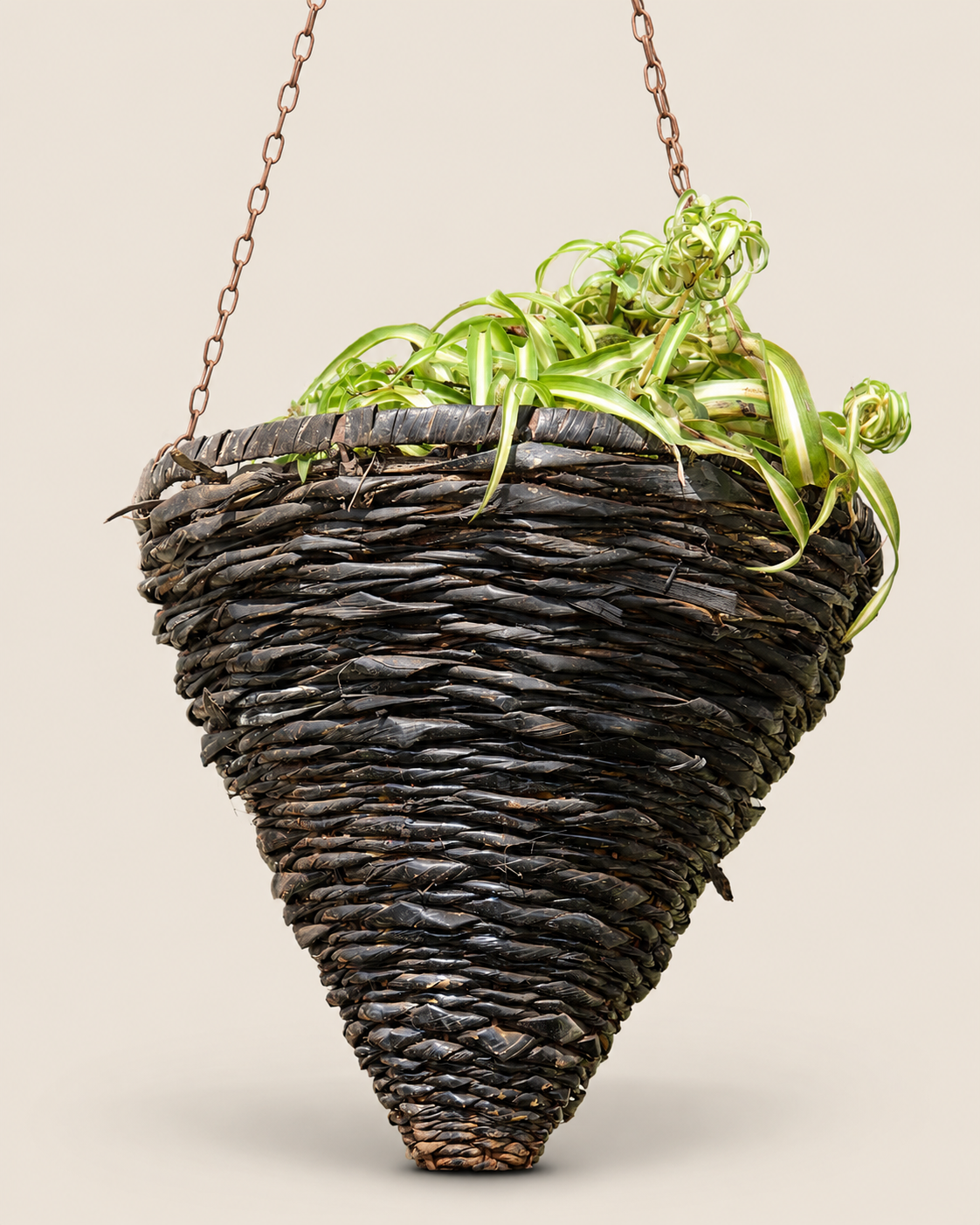 Somabeko Makuti Planter — handcrafted African outdoor by Terry scape in Kenya